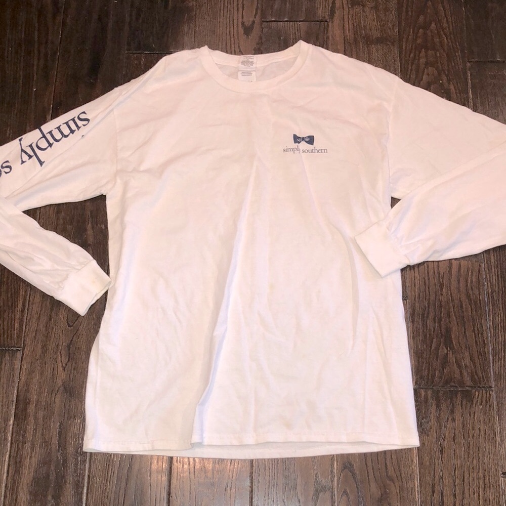 Simply Southern white longsleeve T-shirt size large pineapple graphic